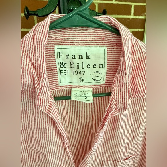 Frank‎ & Eileen Linen Button Down Red White Stripe 🌿 Quiet Luxury, Coastal Chic - Picture 3 of 7
